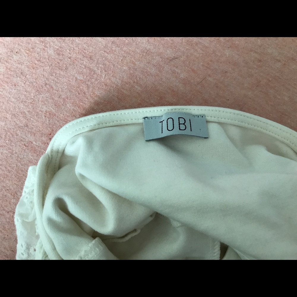 Crop top - Picture 3 of 4